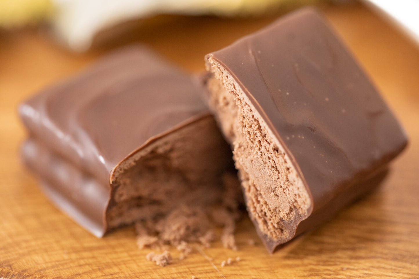 Glico Bitte Milk Chocolate (6 Pieces)