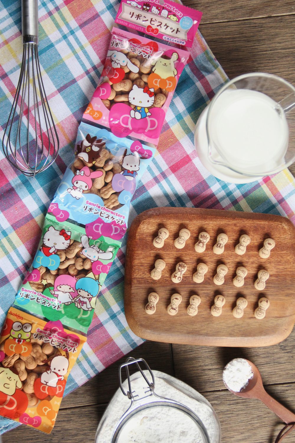 Sanrio Biscuits (4 Packs)